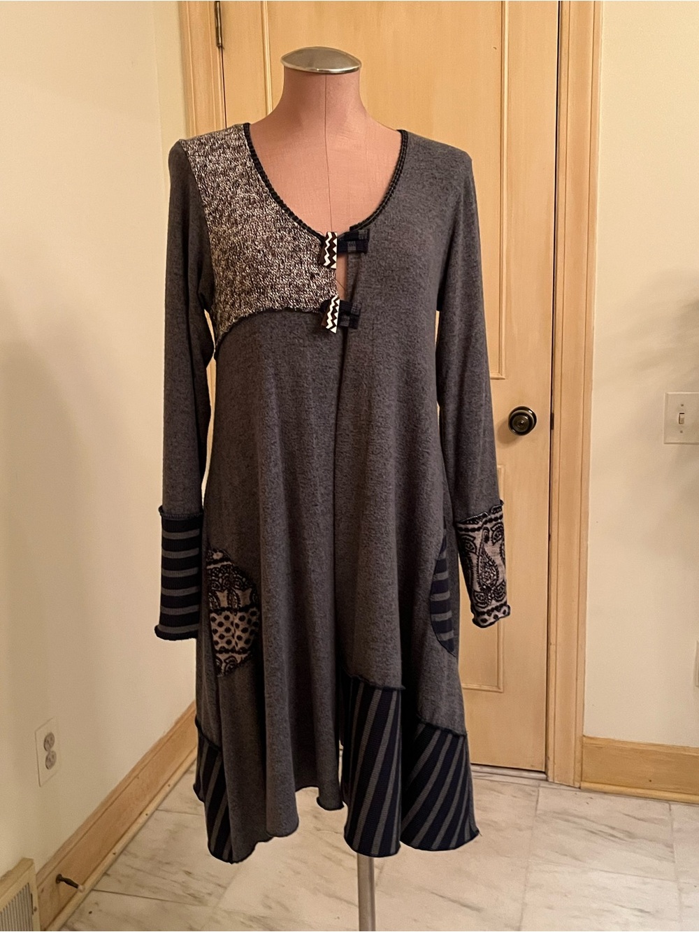 HAND JIVE Art To Wear Mixed Media Lagenlook Granola 2 Button A-Line Cardigan S